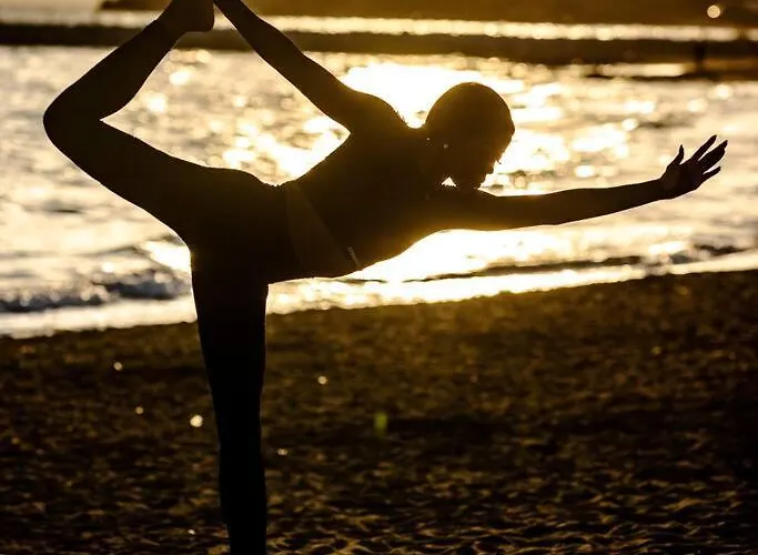 Thalassa 2 Bedroom Penthouse With A Hot Tub Vokolidha