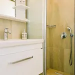 Thalassa 2 Bedroom Penthouse With A Hot Tub Apartament *