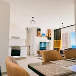Thalassa 2 Bedroom Penthouse With A Hot Tub Vokolidha