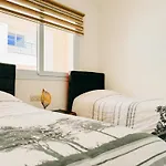 Thalassa 2 Bedroom Penthouse With A Hot Tub Apartament