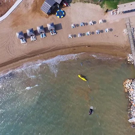 Thalassa 2 Bedroom Penthouse With A Hot Tub Vokolidha