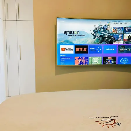 Thalassa 2 Bedroom Penthouse With A Hot Tub Apartamento