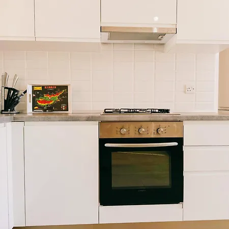 Apartment Stunning Modern Sea-view Two Bed Penthouse Vokolidha
