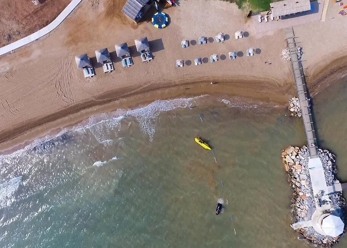 Thalassa 2 Bedroom Penthouse With A Hot Tub Vokolidha