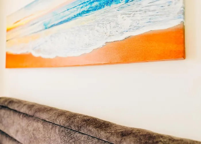 Thalassa 2 Bedroom Penthouse With A Hot Tub * Vokolidha